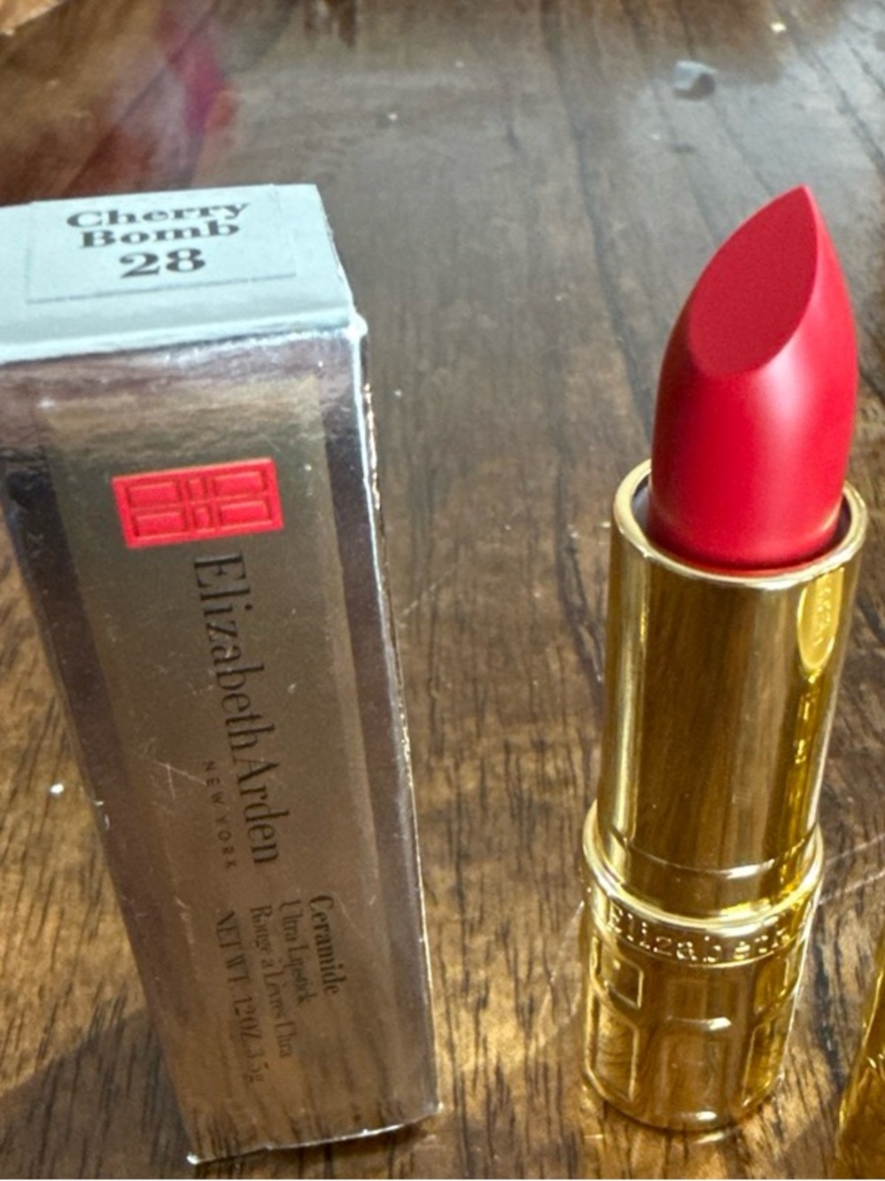 Elizabeth Arden Lipstick - Cherry Bomb Vibrant Red